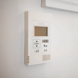 Ambientación CONTROL REMOTO SIMPLIFICADO MITSUBISHI PAC-YT52CRA